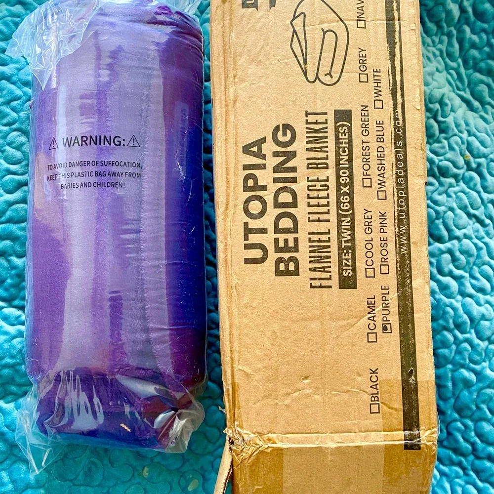 Topia Luxurious Purple Microfiber Blanket - Picture 2 of 2